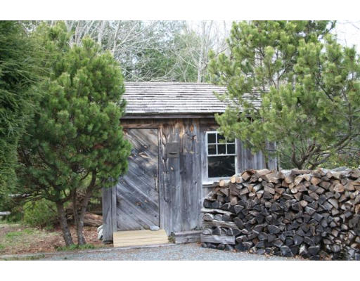 39 Zora Road Marion, MA 02738 - Photo 8 of 9 Gallery Image 8