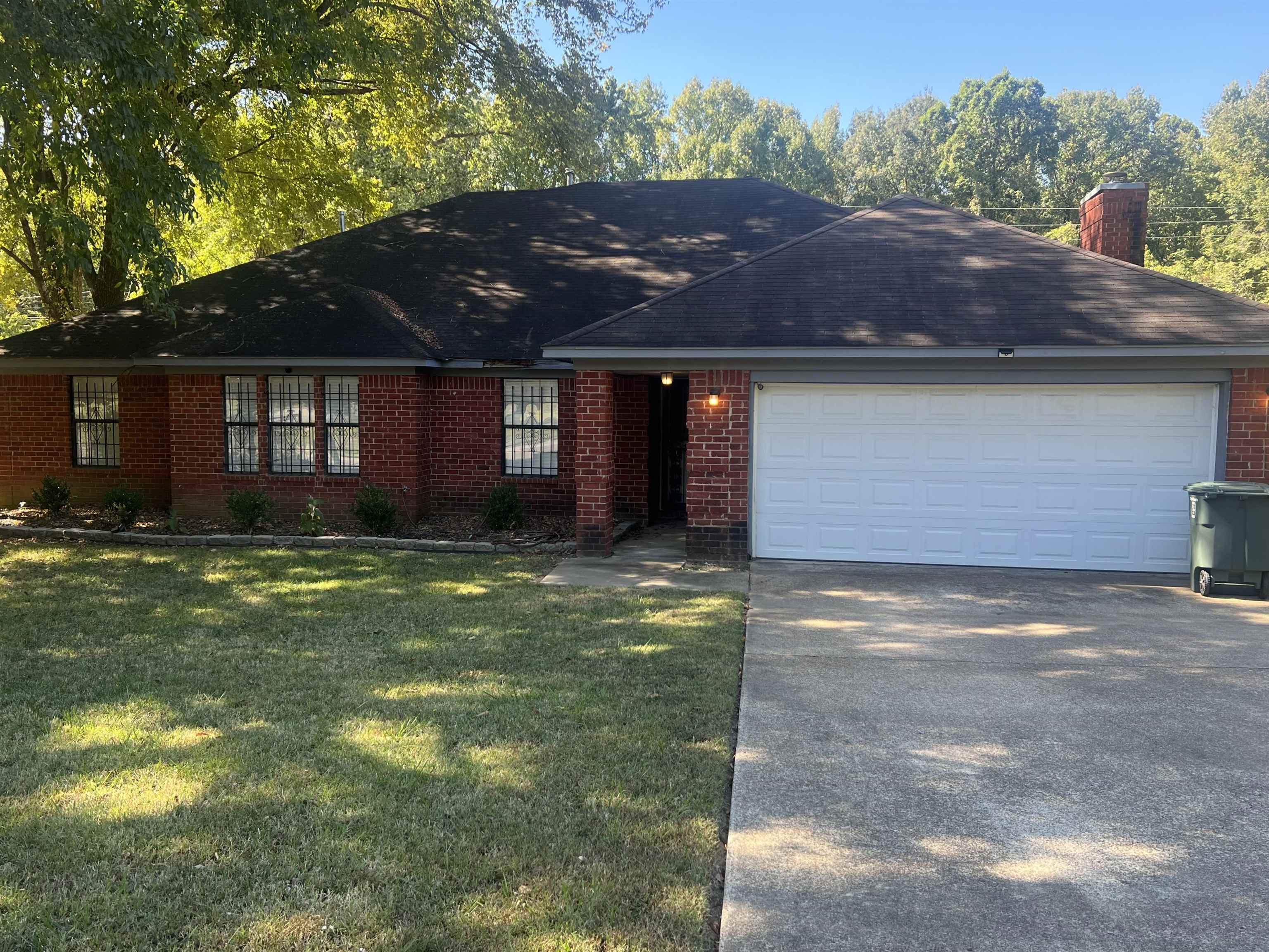 4271 Hillbrook Road Memphis, TN 38109 - Photo 1 of 1 Gallery Image 1