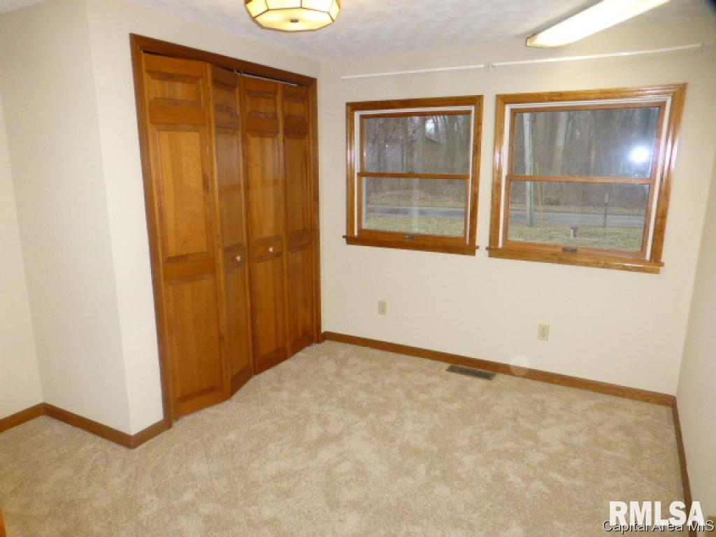 23 South Lake Road Lincoln, IL 62656 - Photo 14 of 22 Gallery Image 14