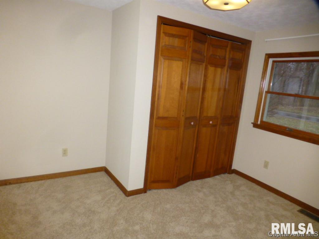 23 South Lake Road Lincoln, IL 62656 - Photo 15 of 22 Gallery Image 15