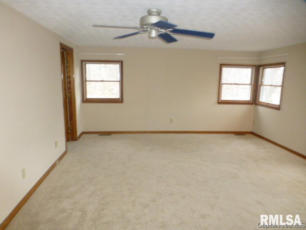 23 South Lake Road Lincoln, IL 62656 - Photo 17 of 22 Gallery Image 17