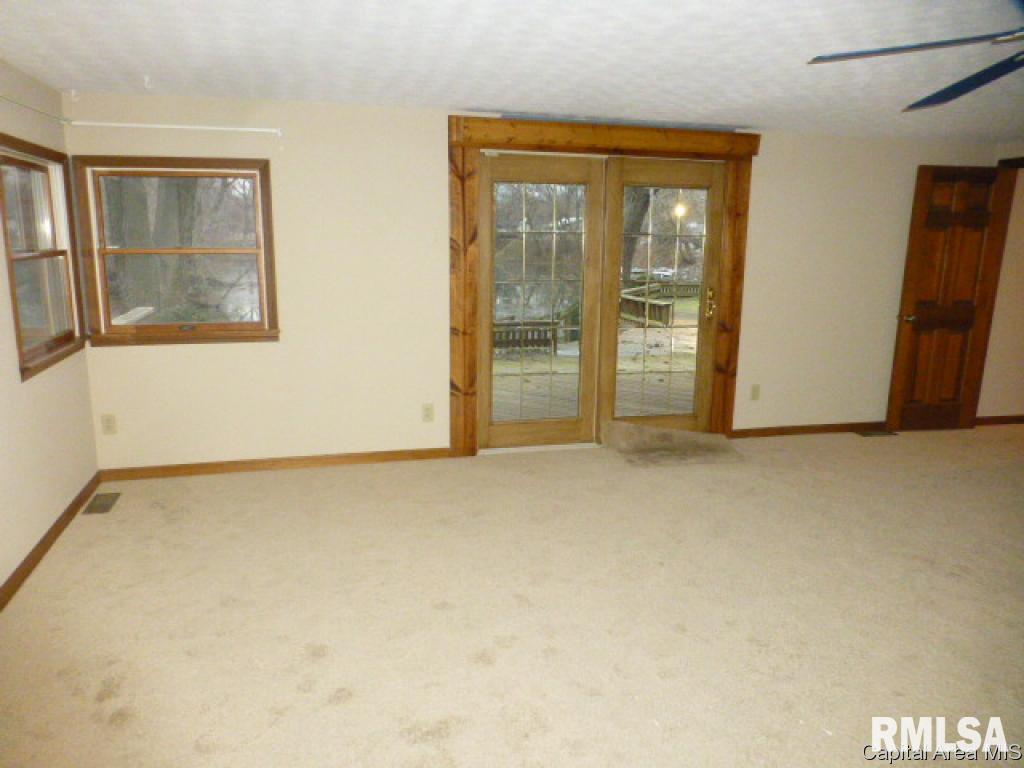 23 South Lake Road Lincoln, IL 62656 - Photo 18 of 22 Gallery Image 18
