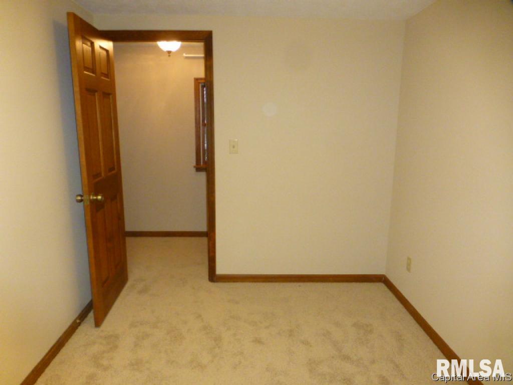 23 South Lake Road Lincoln, IL 62656 - Photo 20 of 22 Gallery Image 20