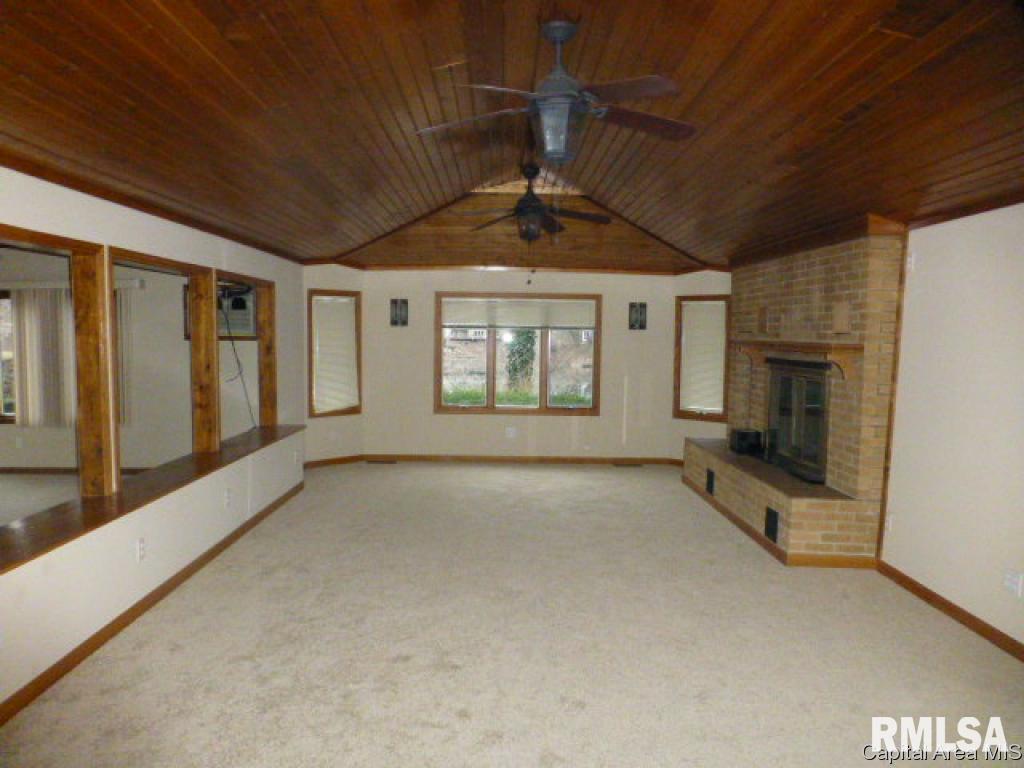 23 South Lake Road Lincoln, IL 62656 - Photo 6 of 22 Gallery Image 6
