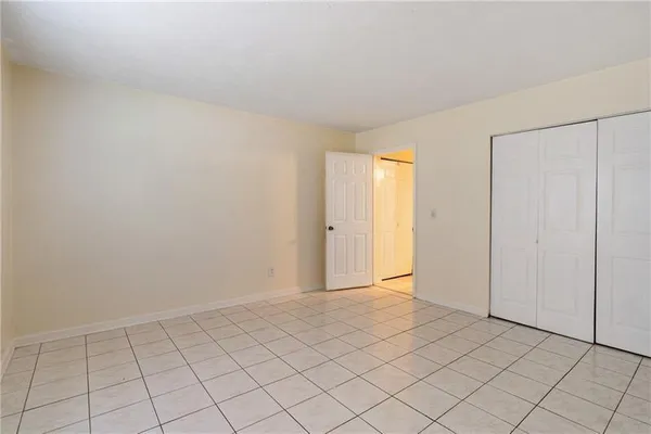 $2,100 | 5000 Village Green Way, Alpharetta, GA 30009