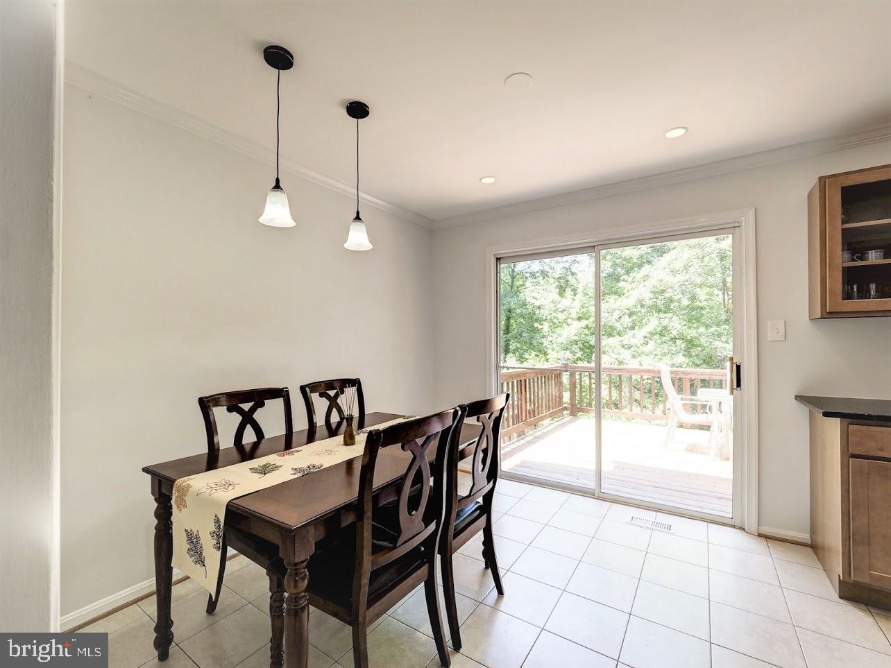 10844 Douglas Avenue Silver Spring, MD 20902 - Photo 8 of 29 Breakfast Room