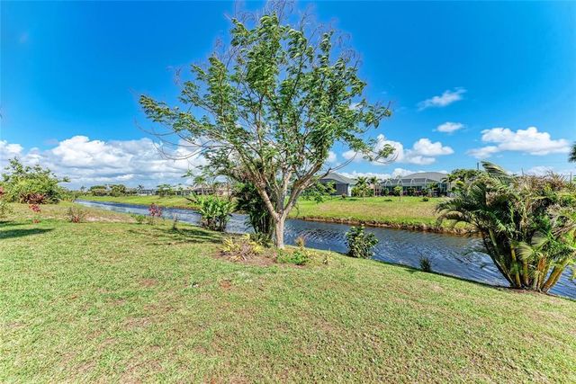 $529,900 | 221 Fairway Road, Rotonda West, FL 33947