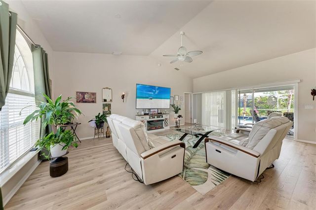 $529,900 | 221 Fairway Road, Rotonda West, FL 33947