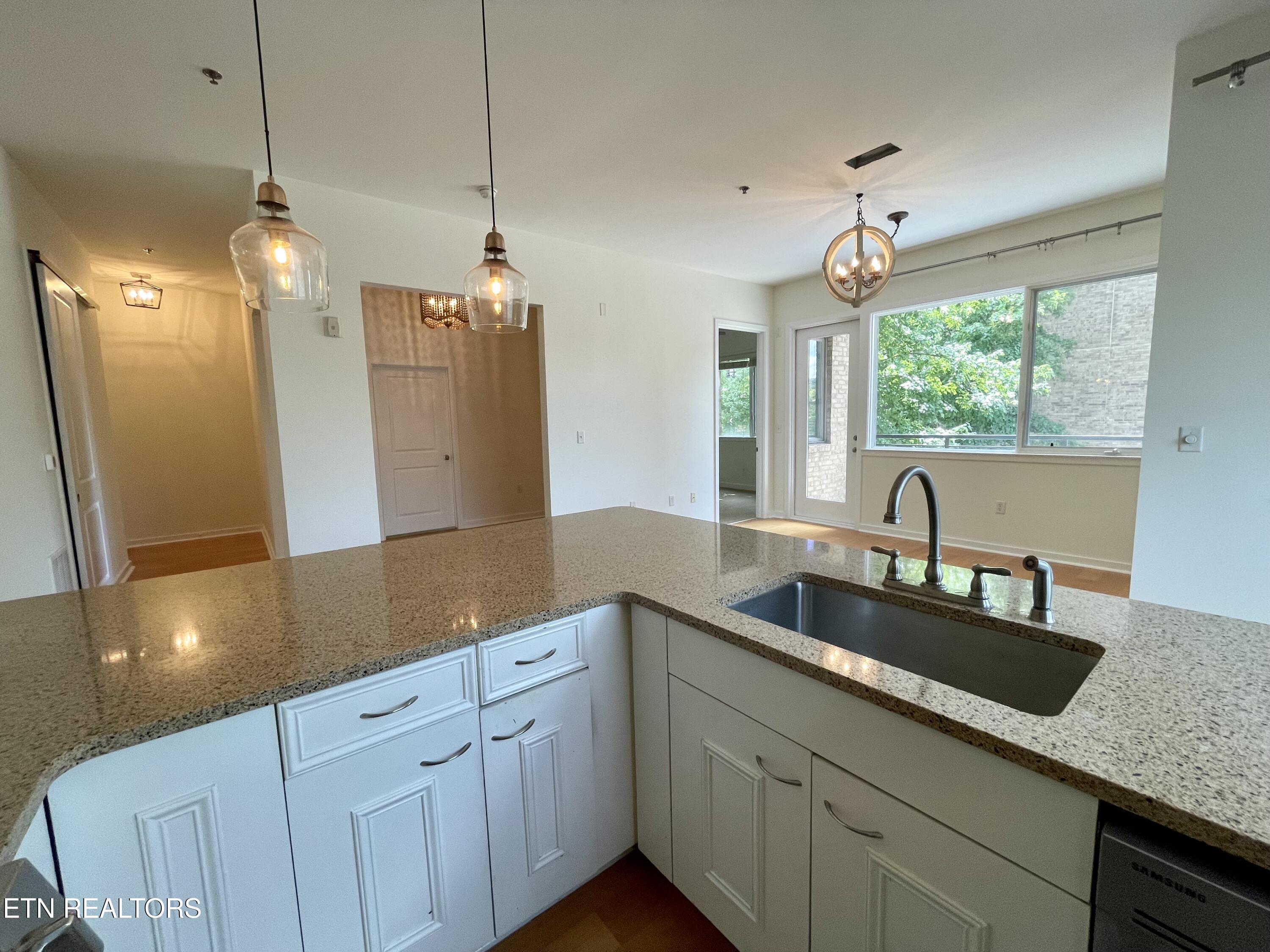 200 Manufacturers Road, Unit 245 Chattanooga, TN 37405 - Photo 2 of 6 IMG_5675