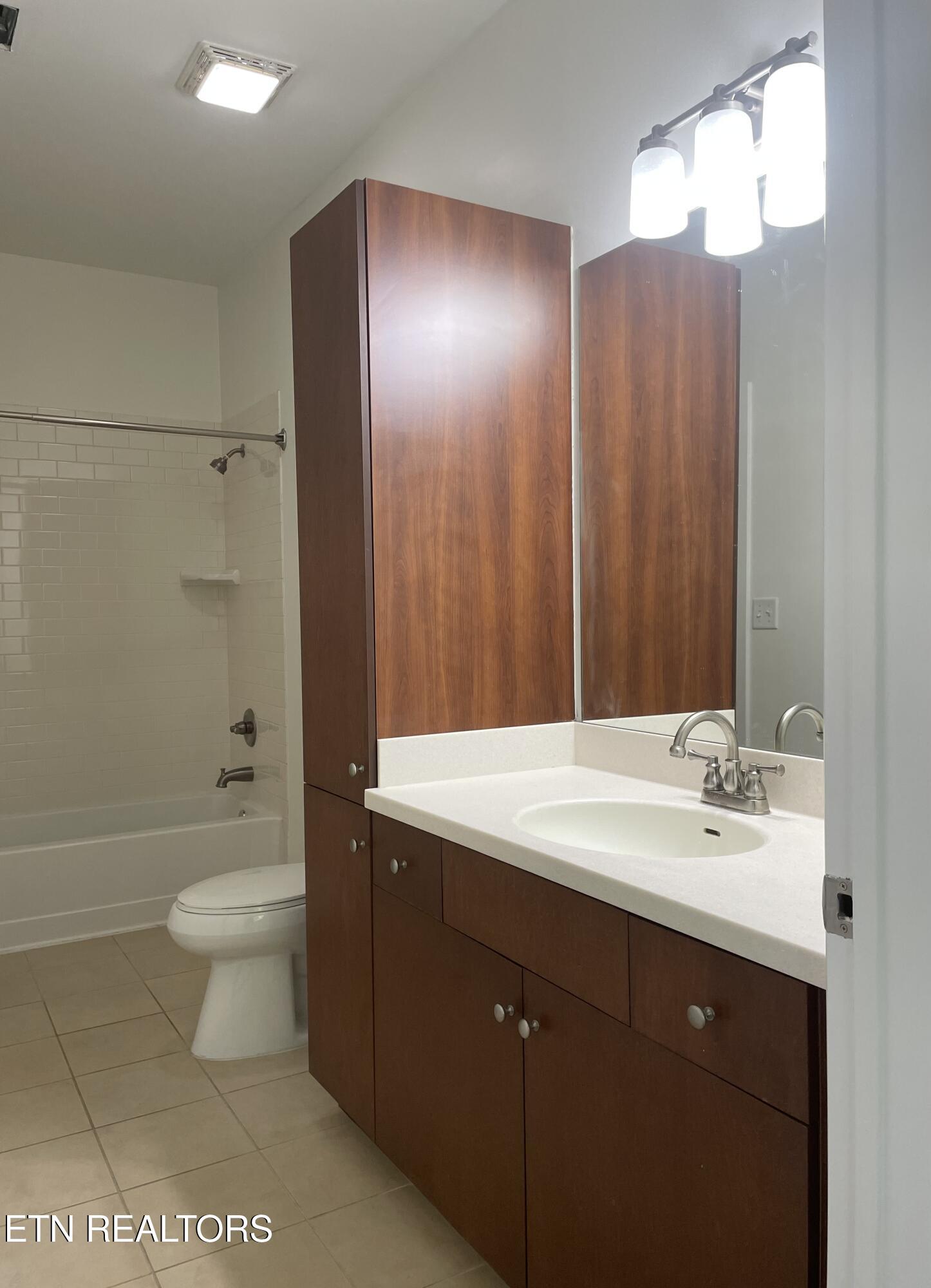 200 Manufacturers Road, Unit 245 Chattanooga, TN 37405 - Photo 5 of 6 IMG_5673