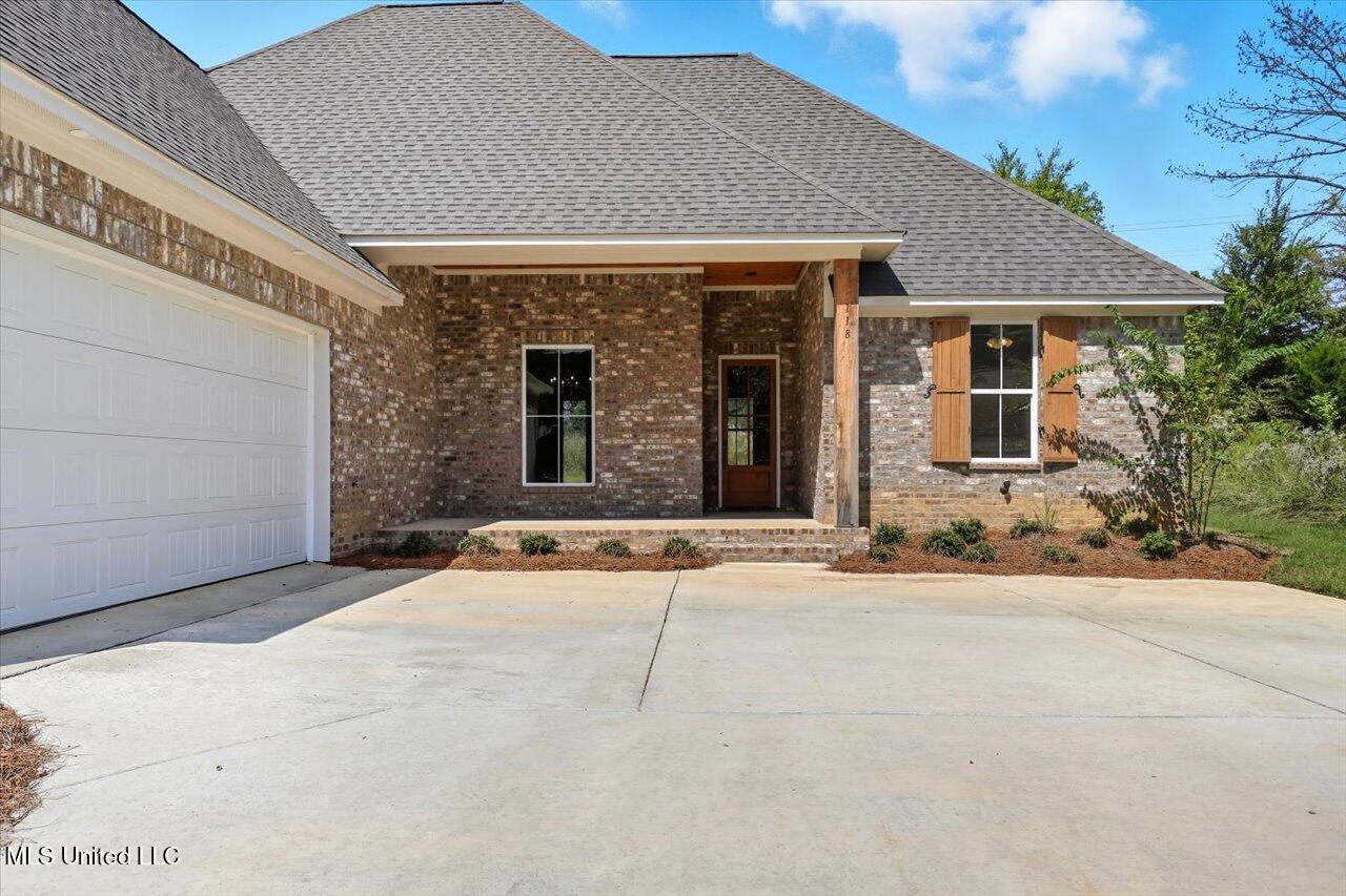 118 Grayson Way Madison, MS 39110 - Photo 2 of 39 IMG_3587