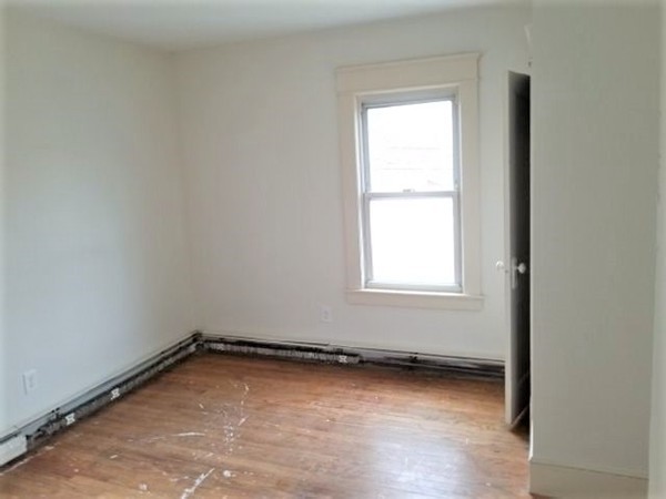 28-30 Cherrelyn Street Springfield, MA 01104 - Photo 12 of 16