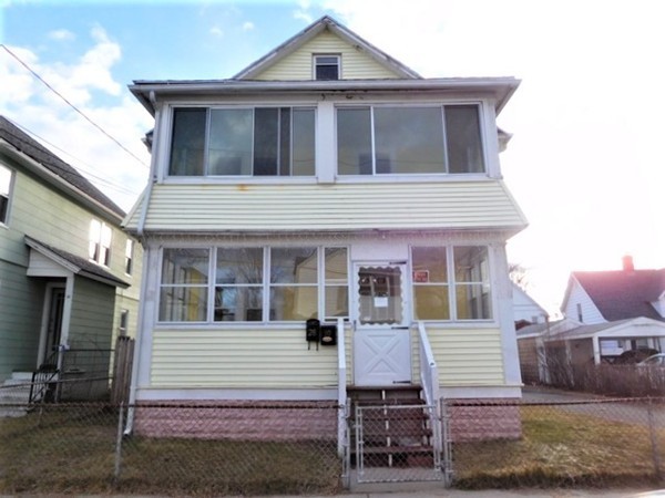 28-30 Cherrelyn Street Springfield, MA 01104 - Photo 3 of 16