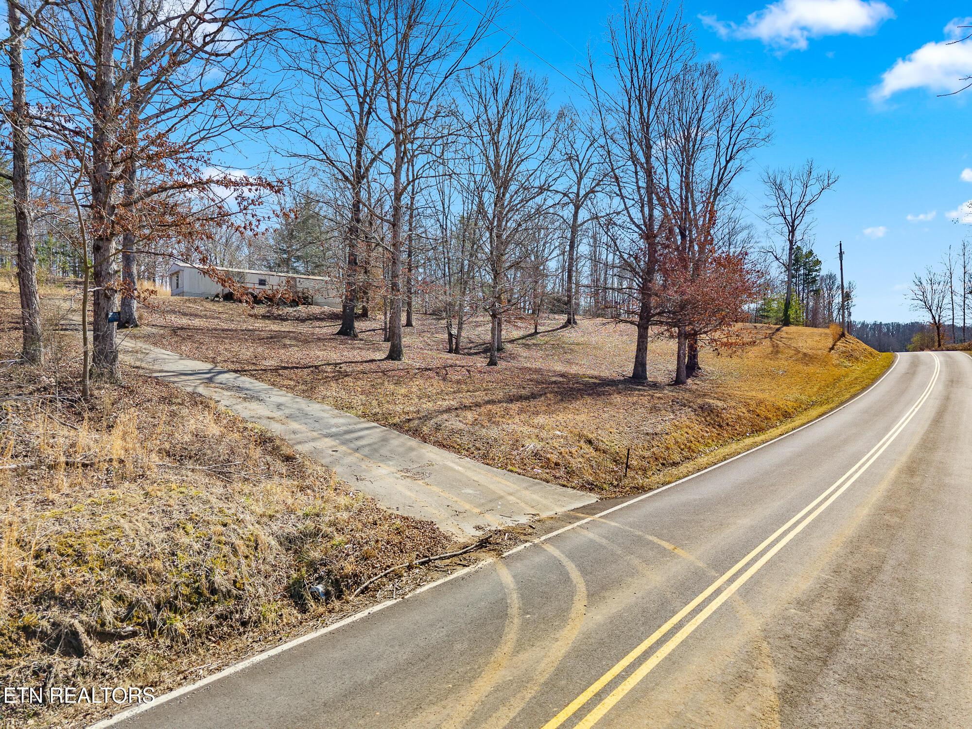 454 County Road 188 Decatur, TN 37322 - Photo 15 of 16 454 Cr 188-14