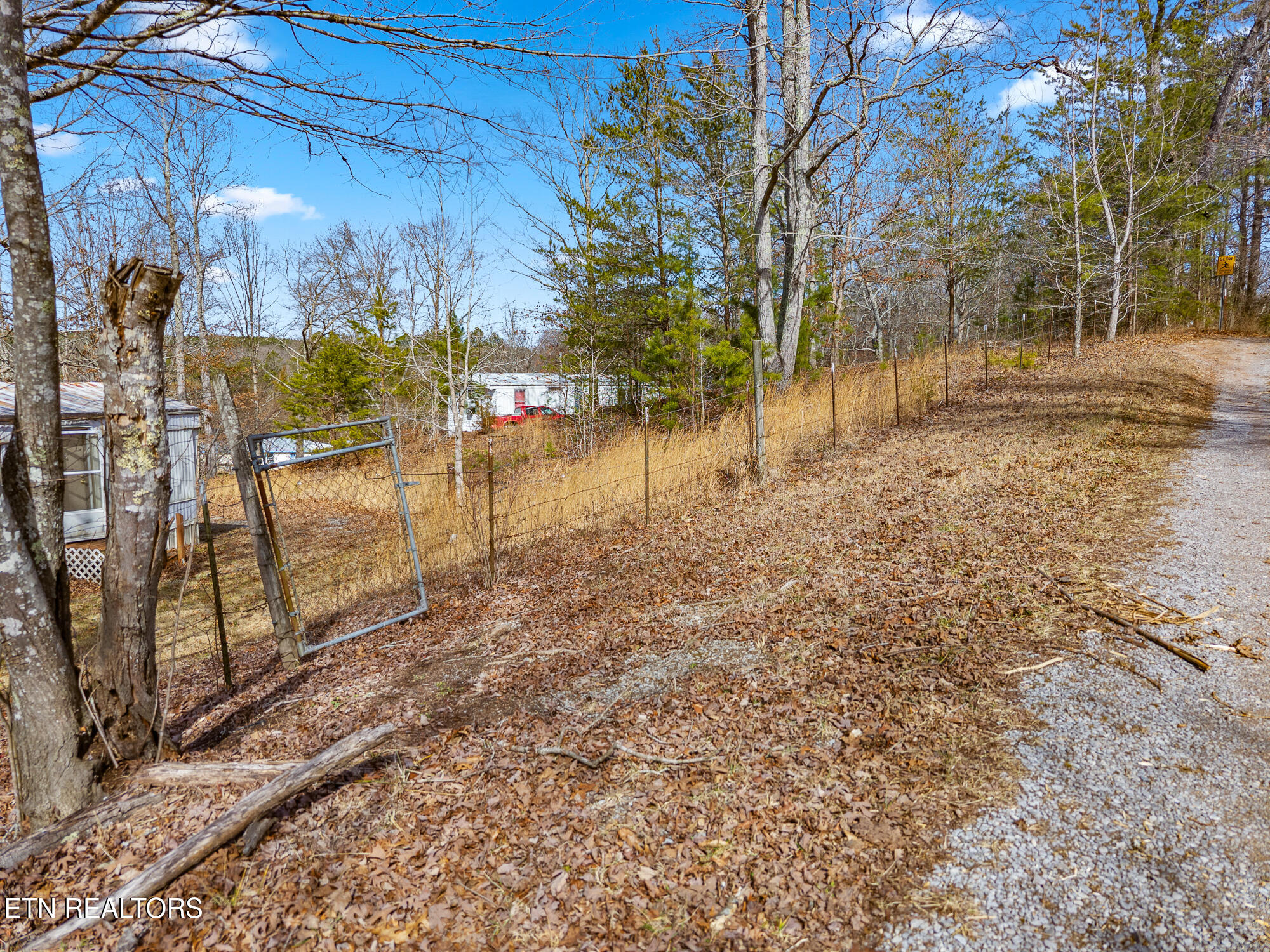 454 County Road 188 Decatur, TN 37322 - Photo 4 of 16 454 Cr 188-3