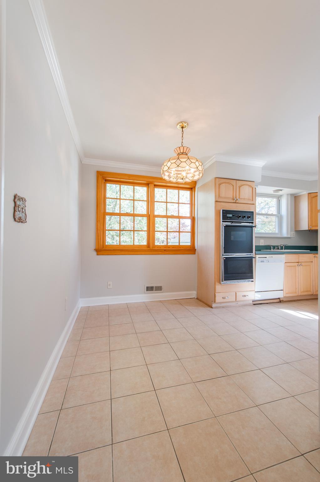3611 Kayson Street Silver Spring, MD 20906 - Photo 8 of 41
