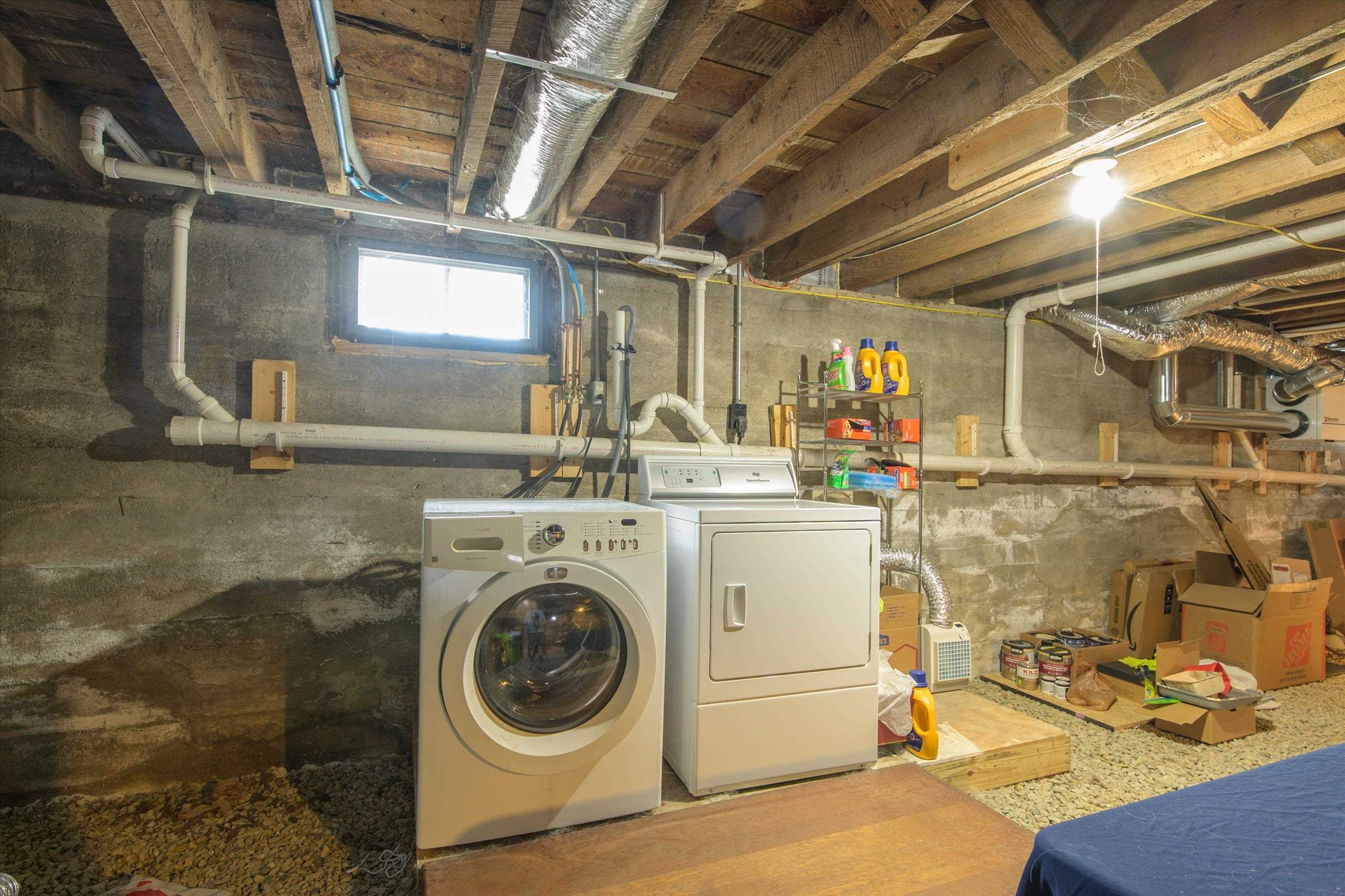 15 Grove Street Springfield, VT 05156 - Photo 28 of 34