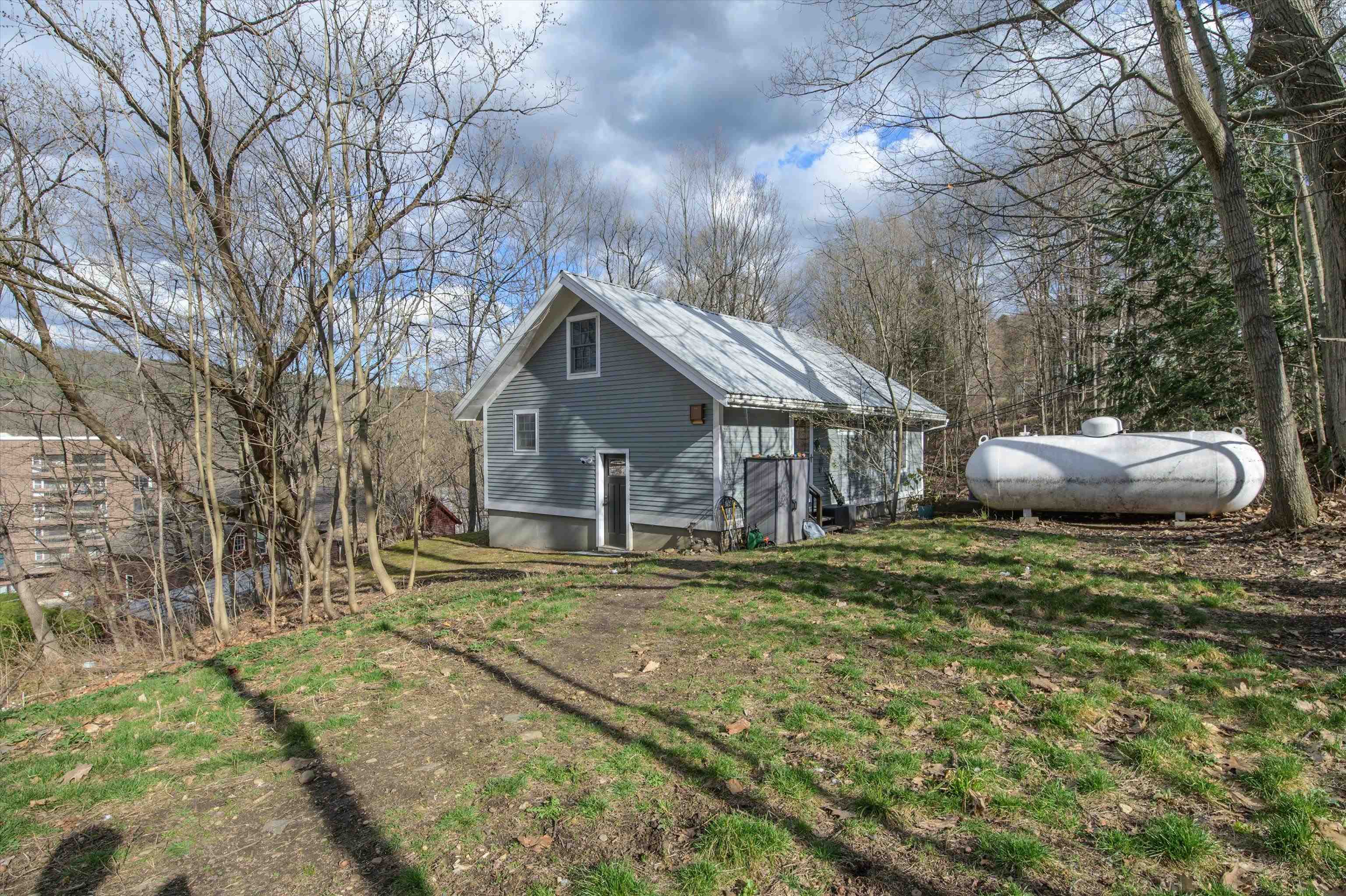 15 Grove Street Springfield, VT 05156 - Photo 32 of 34