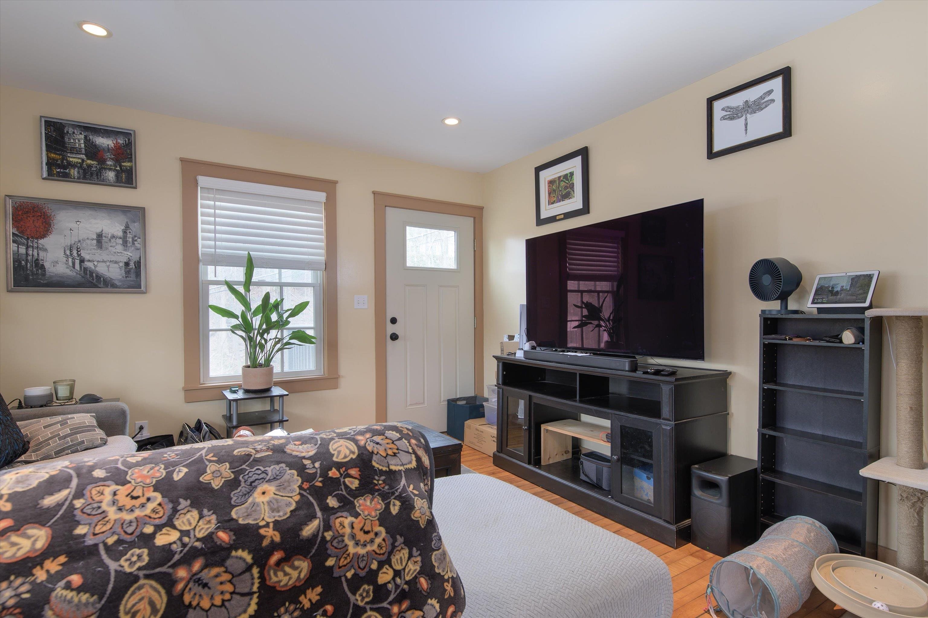 15 Grove Street Springfield, VT 05156 - Photo 10 of 34