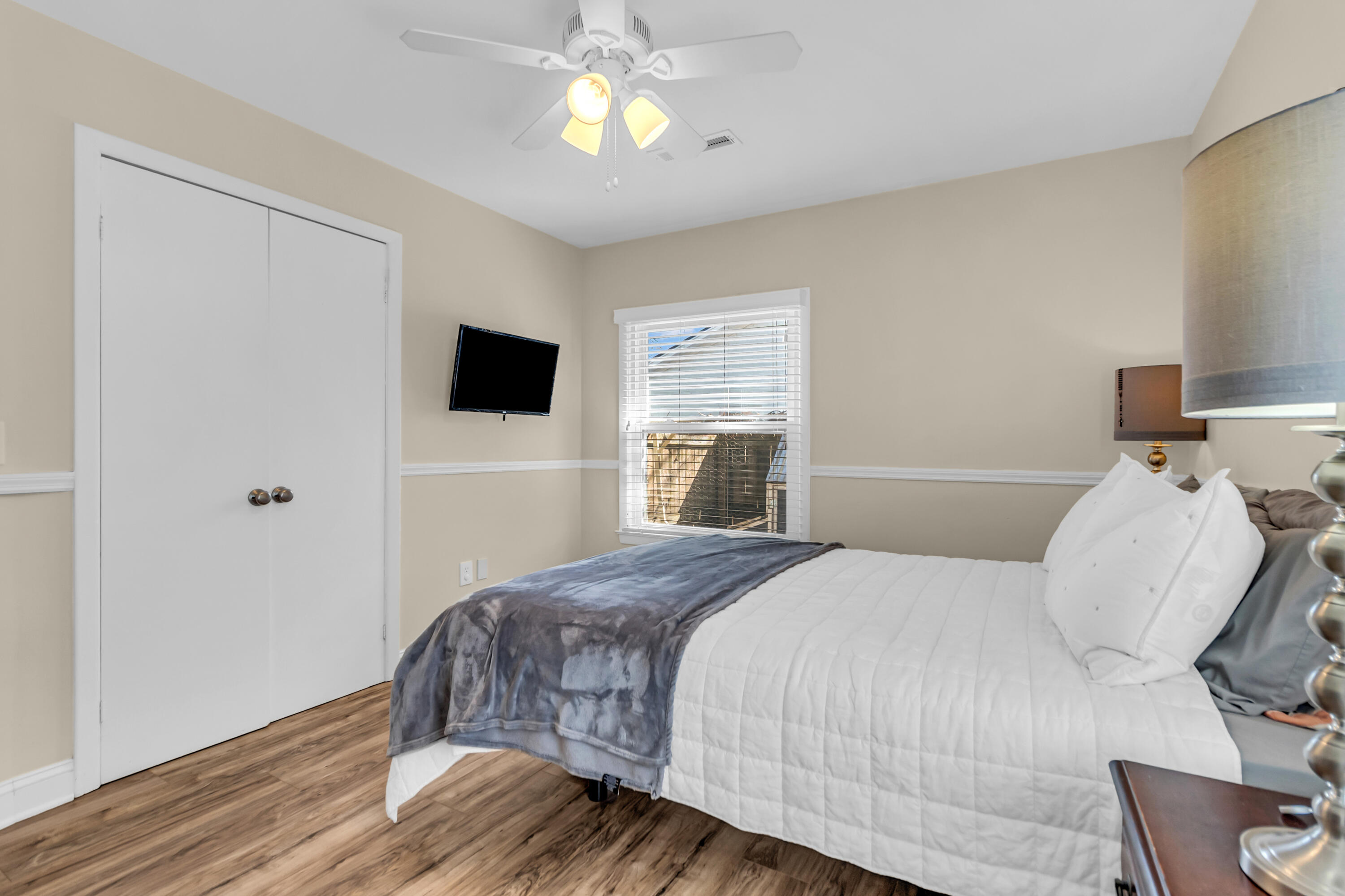 655 Wantoot Boulevard Charleston, SC 29407 - Photo 17 of 35 Primary Bedroom