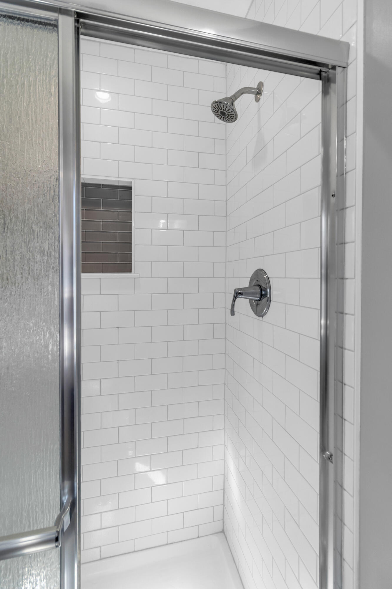 655 Wantoot Boulevard Charleston, SC 29407 - Photo 19 of 35 Primary Shower