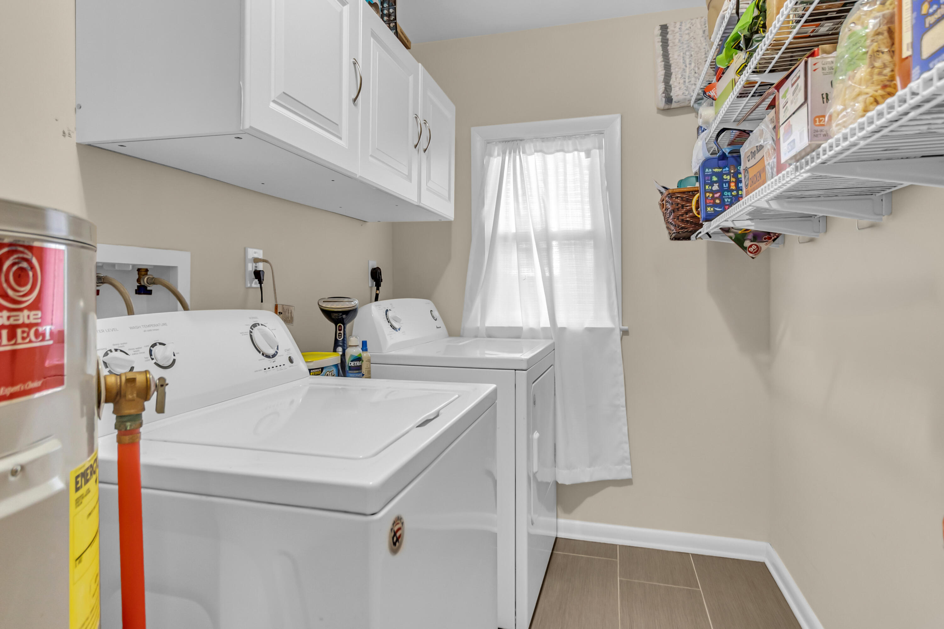 655 Wantoot Boulevard Charleston, SC 29407 - Photo 25 of 35 Laundry Room