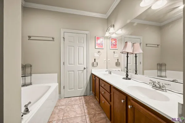$240,000 | 3948 Cypress Hall Drive, Addis, LA 70710