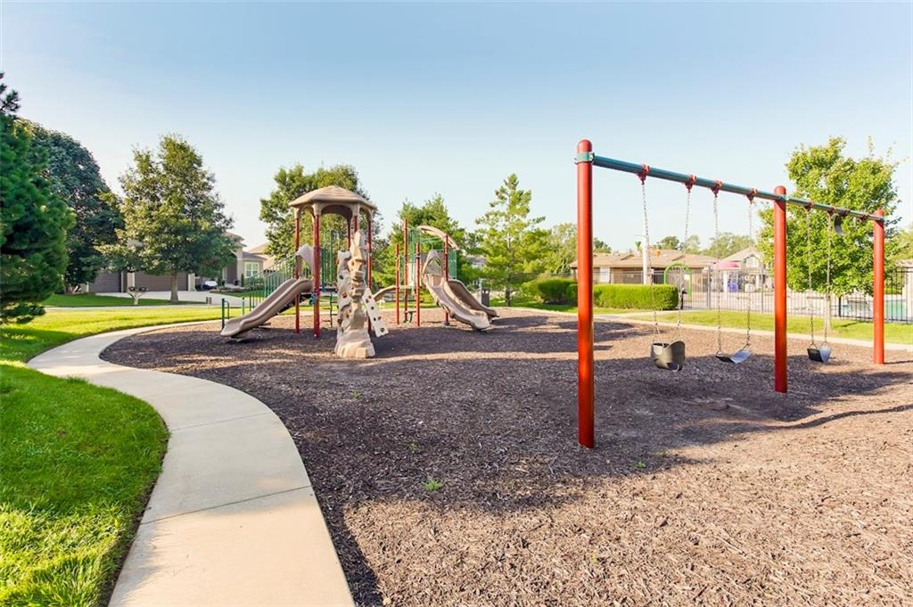 16737 South Ripley Street Olathe, KS 66062 - Photo 43 of 62