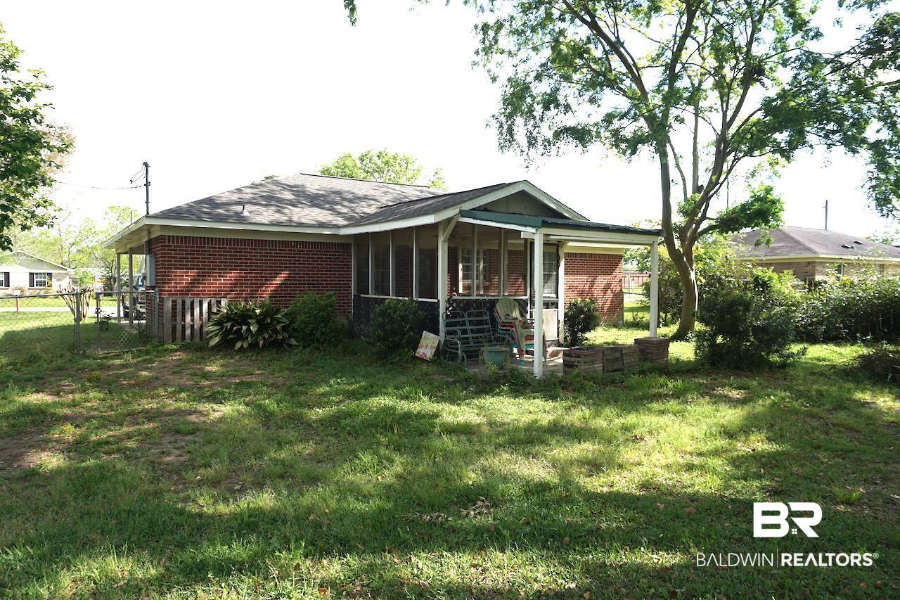 507 Carolyn Avenue Foley, AL 36535 - Photo 2 of 12