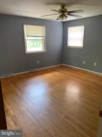 a view of sitting area with seating space