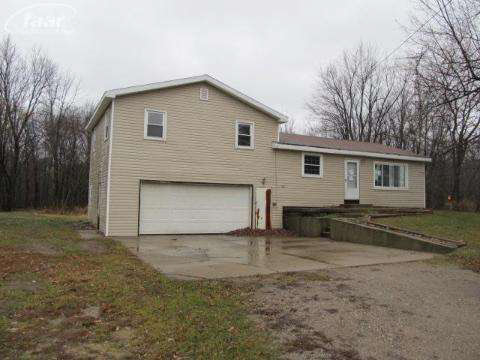 2738 Parmenter Road Corunna, MI 48817 - Photo 1 of 15 20125424.JPG