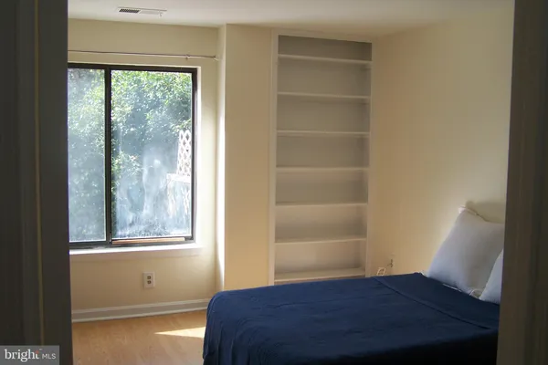 $2,775 | 1029 North Stuart Street, Unit 108, Arlington, VA 22203
