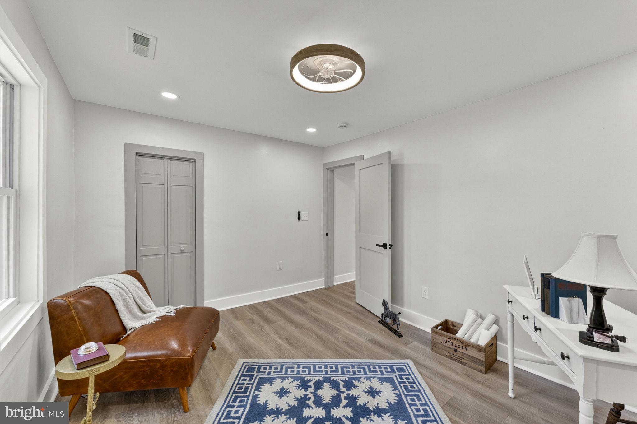 33960 Welbourne Road Upperville, VA 20184 - Photo 23 of 43 Bright and airy modern entryway.
