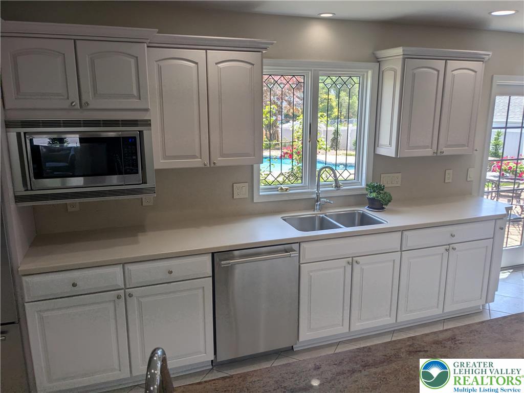 3162 Rambeau Road Bethlehem, PA 18020 - Photo 30 of 89 Gallery Image 30