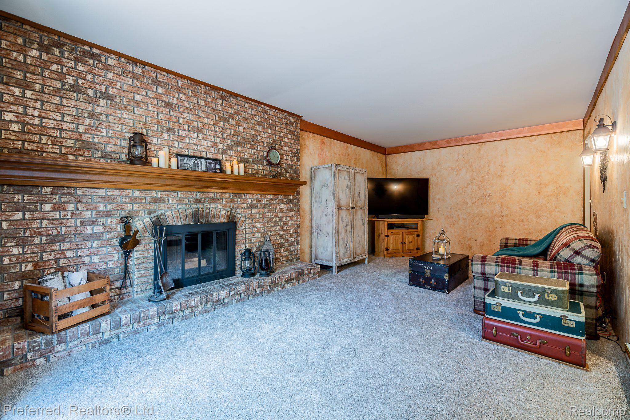 7624 Kingsbridge Road Canton, MI 48187 - Photo 17 of 30 Gallery Image 17
