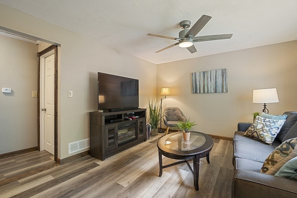 28 Holly Drive Gardner, MA 01440 - Photo 13 of 42