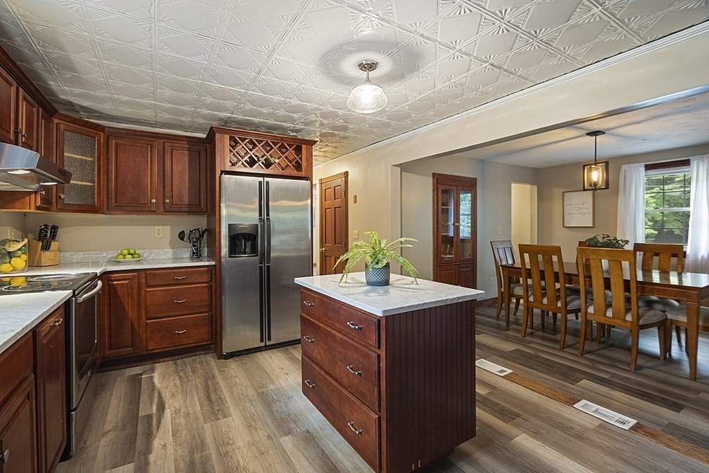 28 Holly Drive Gardner, MA 01440 - Photo 6 of 42