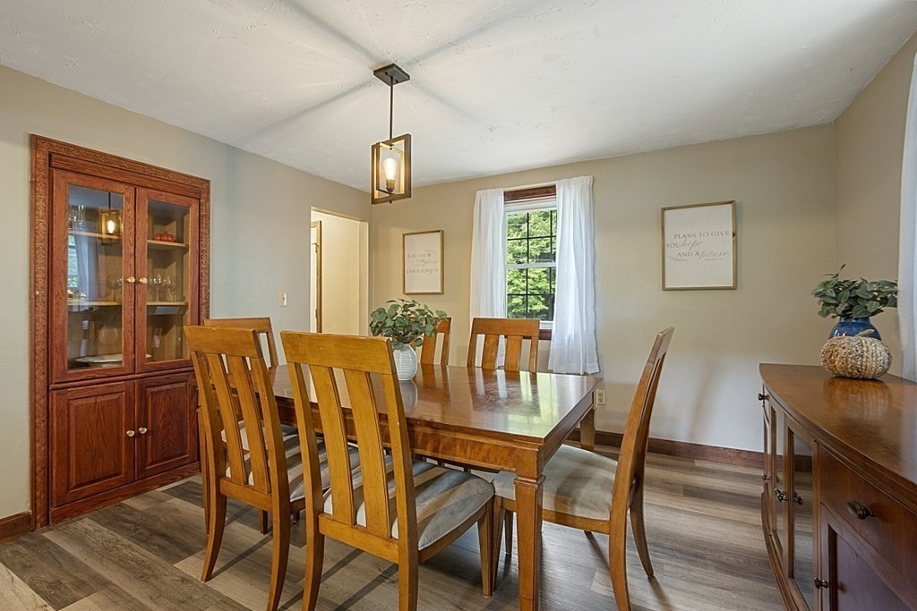 28 Holly Drive Gardner, MA 01440 - Photo 9 of 42