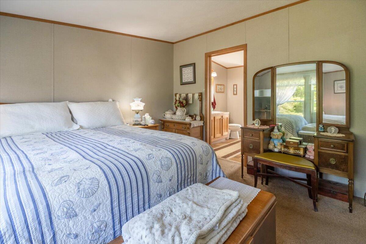 116 Bowen Road Searsport, ME 04974 - Photo 26 of 51 Primary bedroom