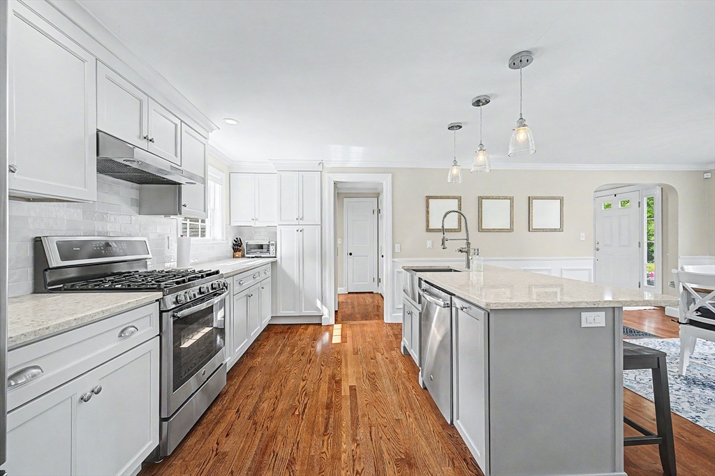 50 Normal Hill Road Framingham, MA 01702 - Photo 6 of 37