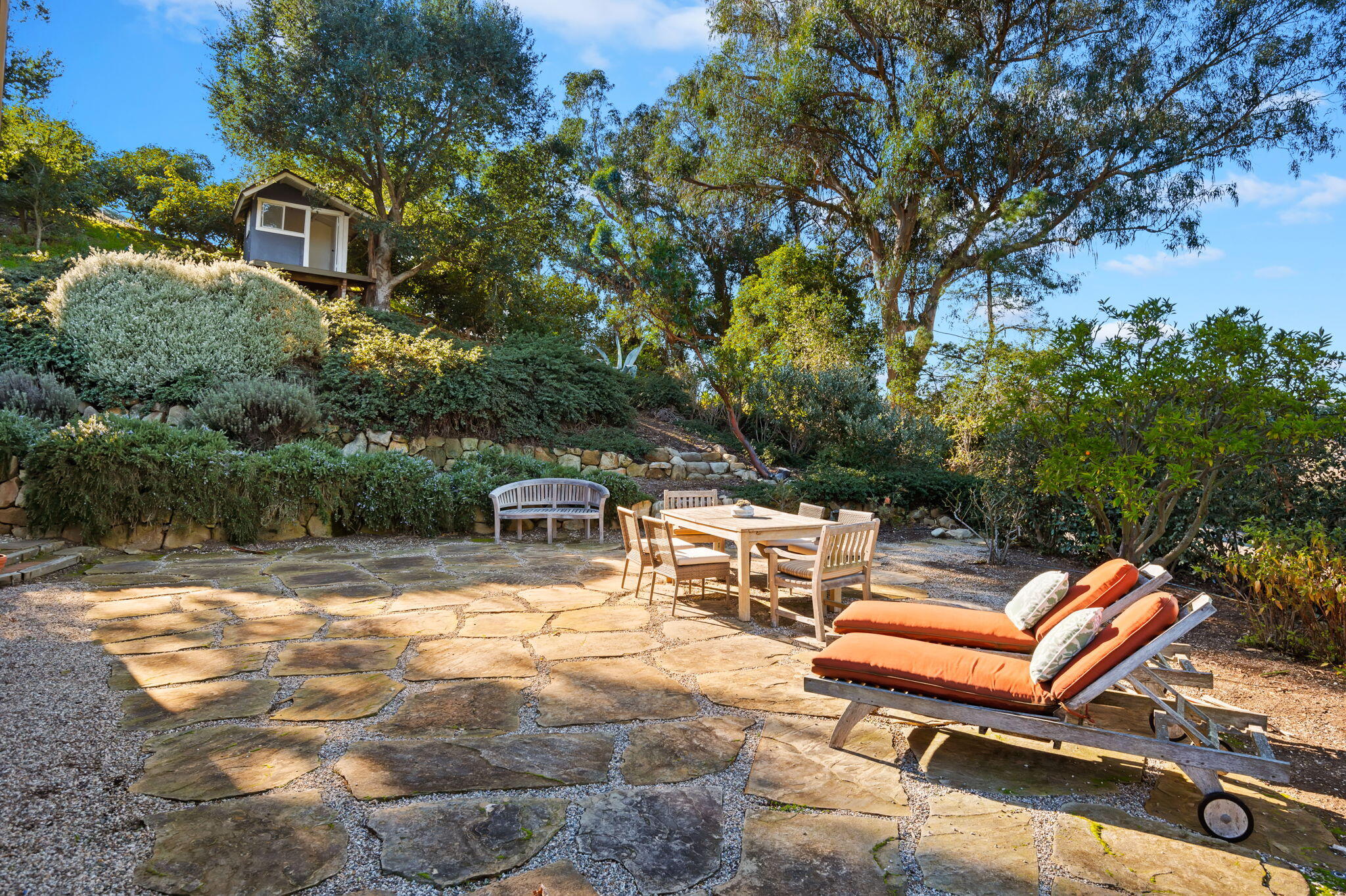 77 Crestview Lane Montecito, CA 93108 - Photo 17 of 44 17-web-or-mls-17 - Side Patio