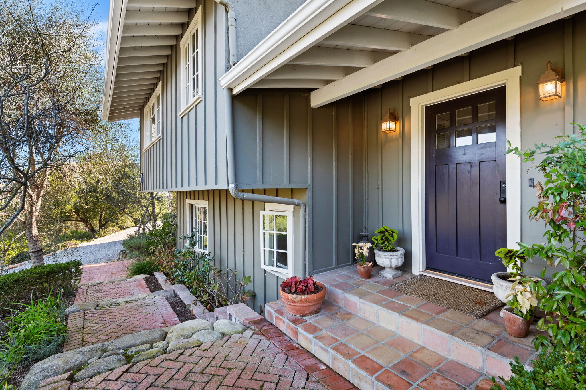 77 Crestview Lane Montecito, CA 93108 - Photo 5 of 44 4-web-or-mls-04 - Entrance