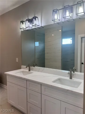 $324,900 | 1011 Cedartree Avenue, Lehigh Acres, FL 33971