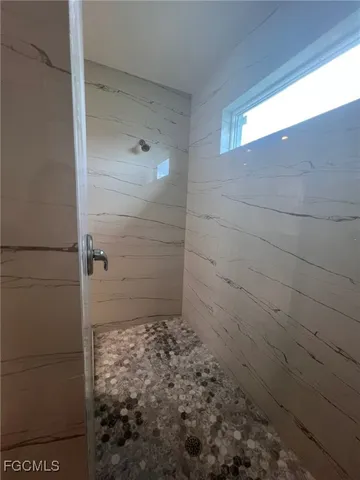 $324,900 | 1011 Cedartree Avenue, Lehigh Acres, FL 33971