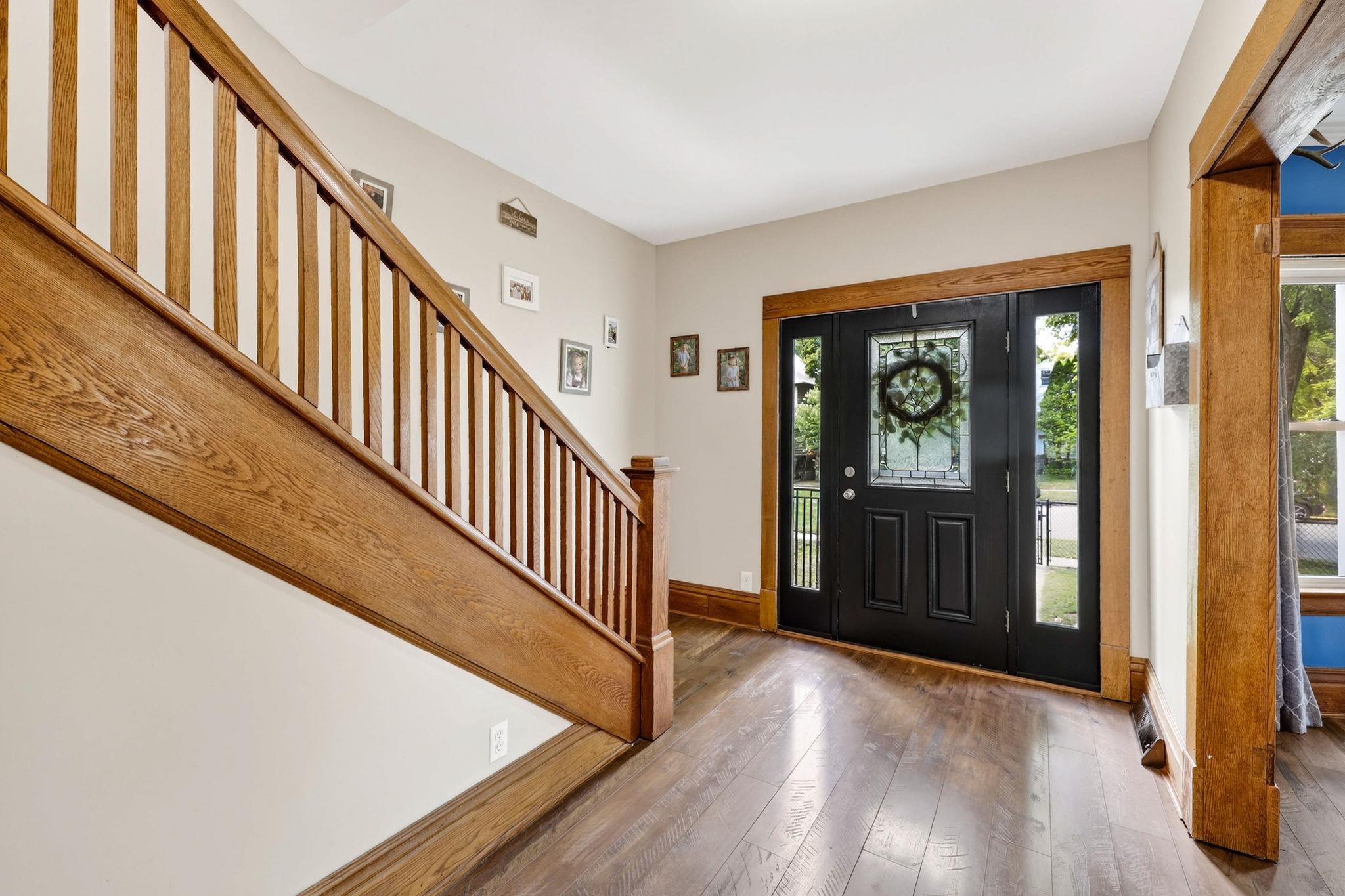 432 6th Street Baraboo, WI 53913 - Photo 13 of 56
