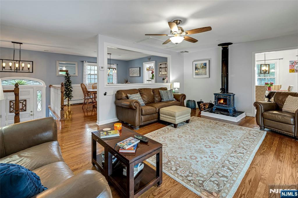 7 Kentbrook Terrace Butler, NJ 07405 - Photo 10 of 28