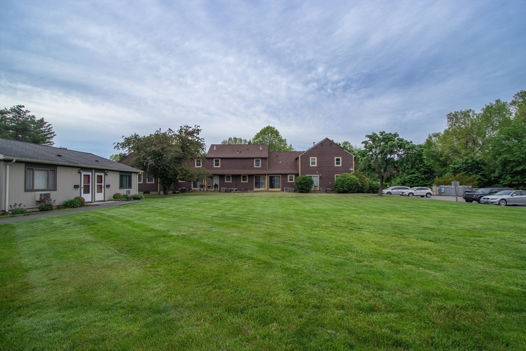 170 East Hadley Road, Unit 13 Amherst, MA 01002 - Photo 28 of 38