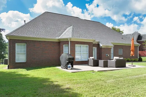 $749,900 | 1017 Dorset Drive, Hendersonville, TN 37075