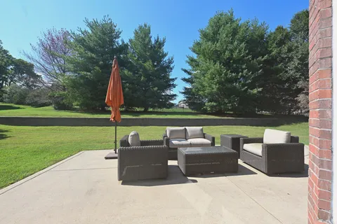 $749,900 | 1017 Dorset Drive, Hendersonville, TN 37075