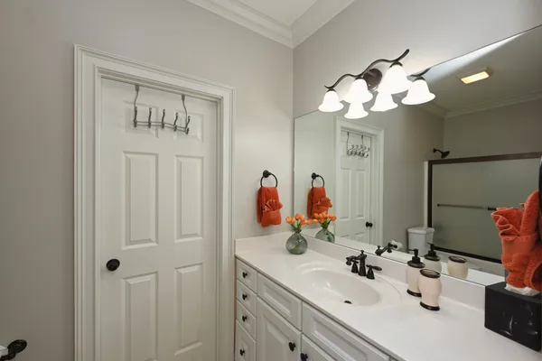 $749,900 | 1017 Dorset Drive, Hendersonville, TN 37075